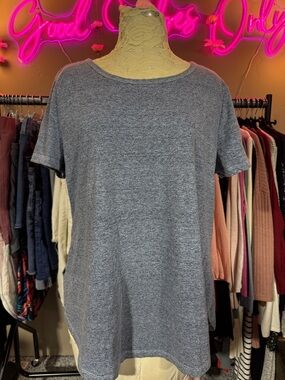 Aventura Heathered Blue Short Sleeve Scoop Neck Tee NWOT